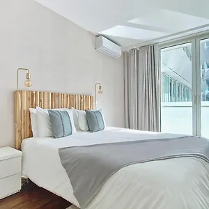 Apartament Upscales By Lovelystay - Private Parking, Funchal (Madeira)