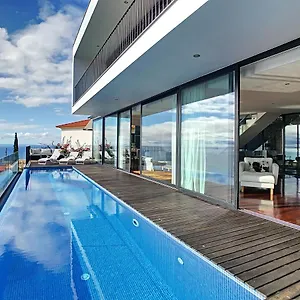 Villa Ocean Sight By Lovelystay, Funchal (Madeira)